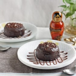 Mini Ice-Cream Cakes
