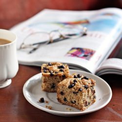Eggless Choco-Chip Banana Squares