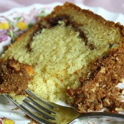 Cinnamon Sour Cream Coffee Cake