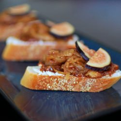 Fig, Goat Cheese, Onion Crostini