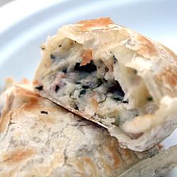 Mmoon Empanadas