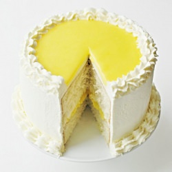 Lemon Mascarpone Cream Cake