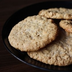 Crispy Oatmeal Cookies