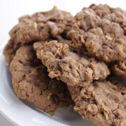 Cinnamon Chocolate Oatmeal Cookies