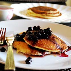 Hotcakes with Blueberry Compote