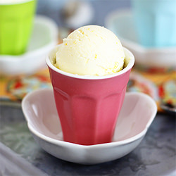 Homemade Lemon Ice Cream