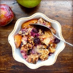 Pear Plum Blueberry Crisp