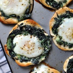 Baked Eggs in Spinach Cups