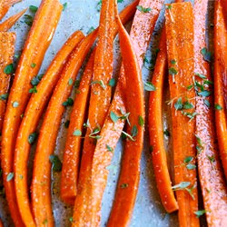 Thyme-Roasted Carrots