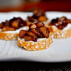 Roasted Cinnamon Pear Bruschetta