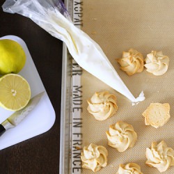 Lime Shortbread Sandwiches