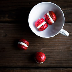 Strawberry Wine Macarons