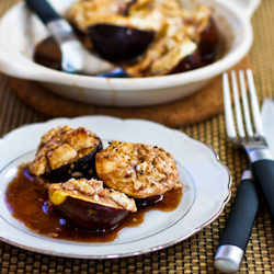 Roasted Figs with Goat Cheese