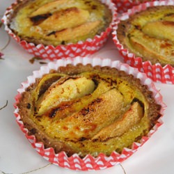 Crème Brulée Apple Tarts