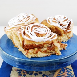 Pull-Apart Cinnamon Brioche Rolls