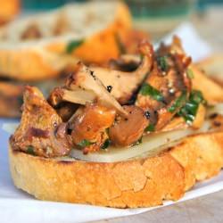 Chanterelle Mushrooms Sandwiches