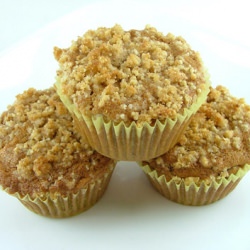 Apple Cardamom Crumble Muffins