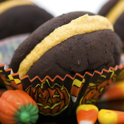 Chocolate Pumpkin Whoopie PIes