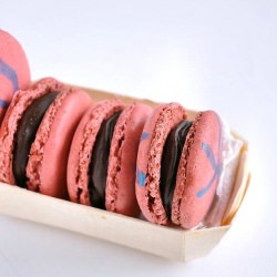 Macarons with  Ginger and Chocolate