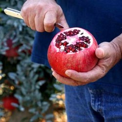 How to Cut a Pomegranate