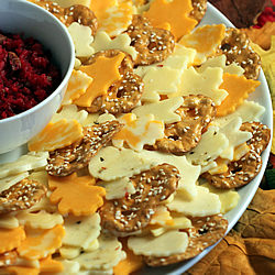 Easy Autumn Leaf Cheese Platter
