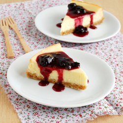 Vanilla Cheesecake with Blueberry