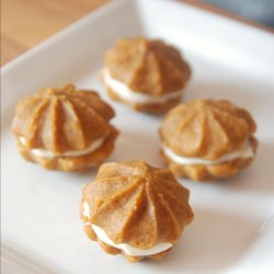 Pumpkin Whoopie Pies