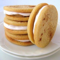Chocolate-Peanut Butter Moon Pies