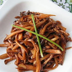 King Oyster Mushrooms in Meat Sauce
