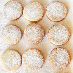Lemon-Apricot sandwiches