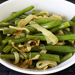 Green Beans with Caramelized Onions