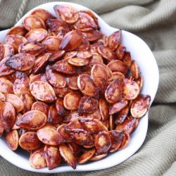 Sugary Spiced Toasted Pumpkin Seeds