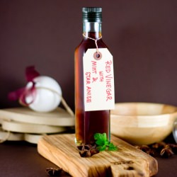 Mint and Star Anise Vinegar