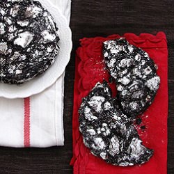 Chocolate Peppermint Crinkle Cookie