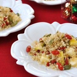 Quinoa, Apple & Goji Berry Salad