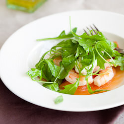 Salad with Salmon and Prawns