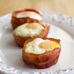 Bacon and Egg Toast Cups