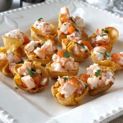 Shrimp Persimmon Salsa Corn Cups