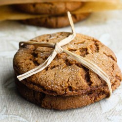 Molasses Crinkles Cookies