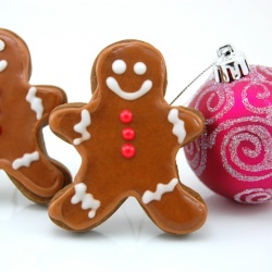 Thick and Chewy Gingerbread Cookies