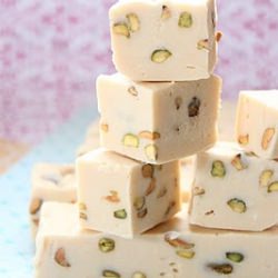 Irish Cream & Pistachio Fudge
