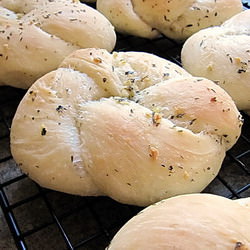 Garlic Knots