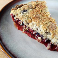 Raspberry Oatmeal Crumb Pie