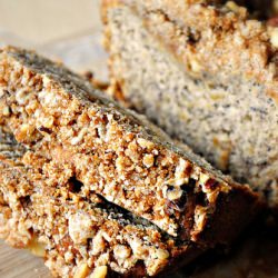 Banana Bread with Streusel Topping