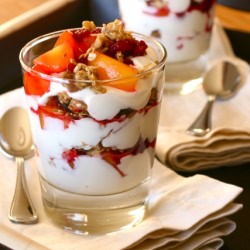 Fruit, Yogurt & Granola Parfaits