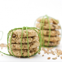 Cookies with Dried Fruit and Honey