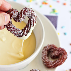 Raspberry Mini Churros