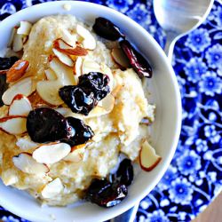 Creamy Wheat Cereal with Fruit&Nuts