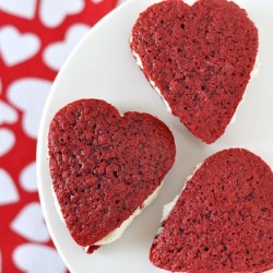 Red Velvet Whoopie Pies