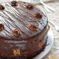 Chocolate and Walnuts Cake
